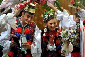 Moldovan bride and groom